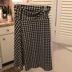 Houndstooth azure skirt — lularoe
